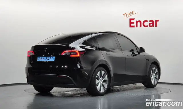 Tesla Model Y 2023 0.2 автомат (гидро), миниатюра 2 Tesla Model Y 2023 0.2 автомат (гидро), миниатюра 2