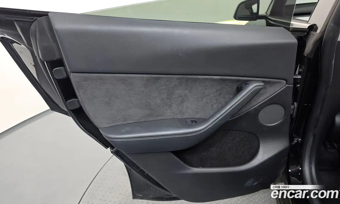 Tesla Model Y 2023 0.2 автомат (гидро), фото 15 Tesla Model Y 2023 0.2 автомат (гидро), фото 15