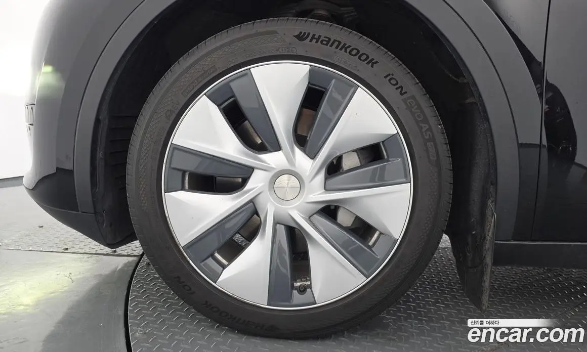Tesla Model Y 2023 0.2 автомат (гидро), фото 5 Tesla Model Y 2023 0.2 автомат (гидро), фото 5