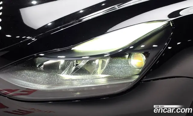 Tesla Model Y 2023 0.2 автомат (гидро), миниатюра 8 Tesla Model Y 2023 0.2 автомат (гидро), миниатюра 8