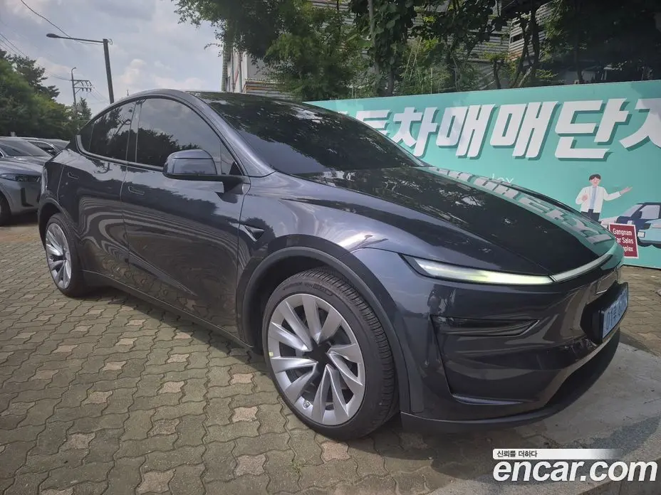 Tesla Model Y 2025 0.2 автомат (гидро), фото 1 Tesla Model Y 2025 0.2 автомат (гидро), фото 1
