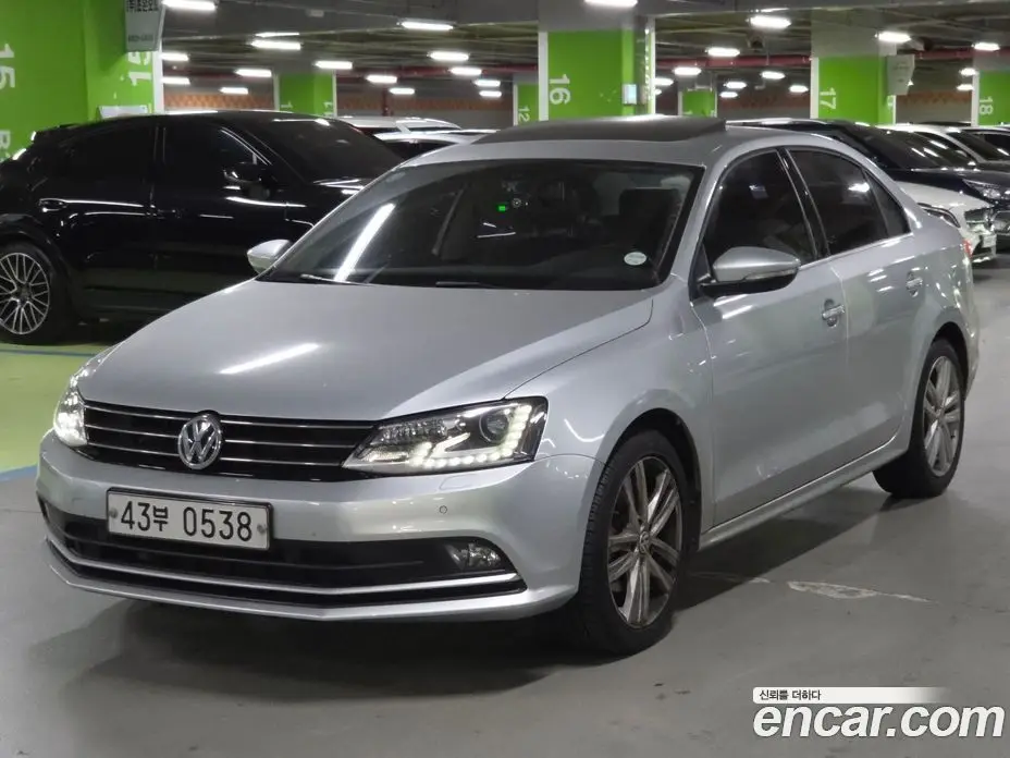 Volkswagen Jetta 2015 2.0 автомат (гидро), фото 1 Volkswagen Jetta 2015 2.0 автомат (гидро), фото 1