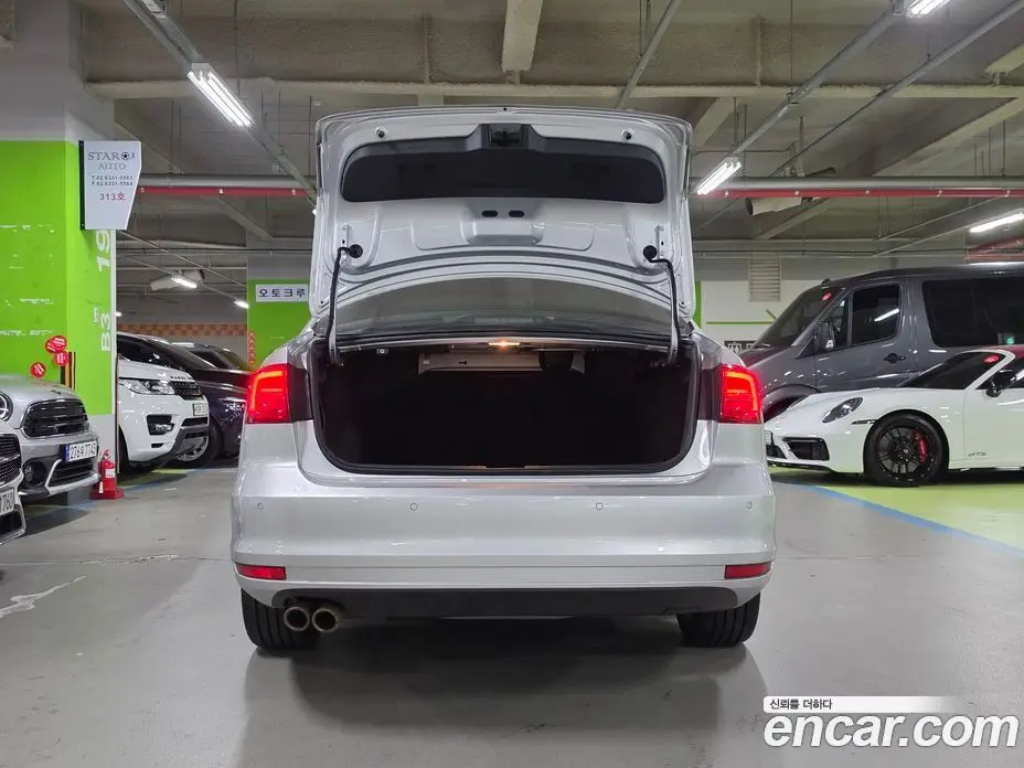 Volkswagen Jetta 2015 2.0 автомат (гидро), фото 20 Volkswagen Jetta 2015 2.0 автомат (гидро), фото 20