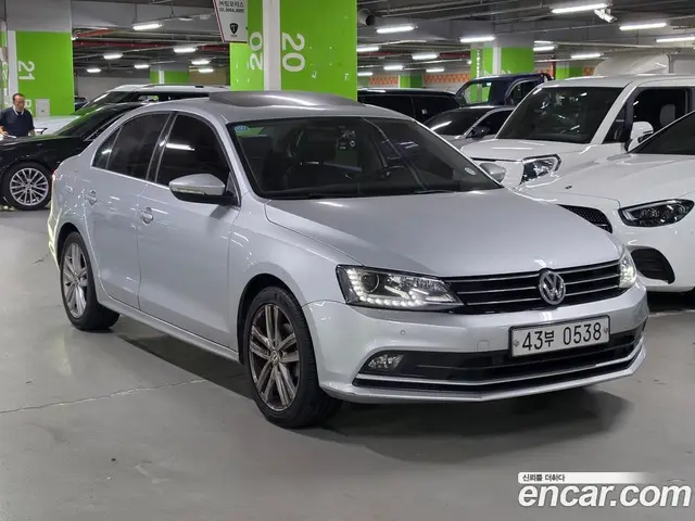 Volkswagen Jetta 2015 2.0 автомат (гидро), миниатюра 3 Volkswagen Jetta 2015 2.0 автомат (гидро), миниатюра 3