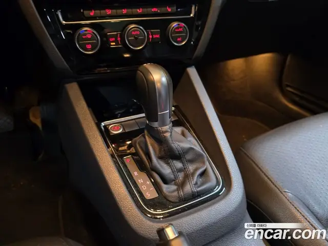 Volkswagen Jetta 2015 2.0 автомат (гидро), миниатюра 10 Volkswagen Jetta 2015 2.0 автомат (гидро), миниатюра 10