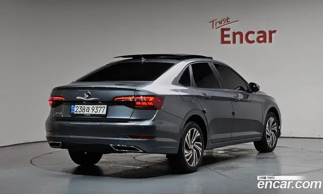 Volkswagen Jetta 2021 1.4 автомат (гидро), миниатюра 1