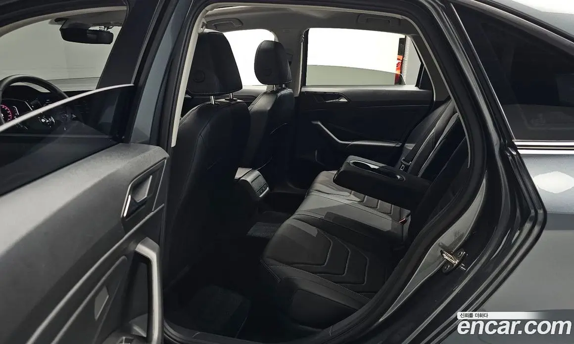 Volkswagen Jetta 2021 1.4 автомат (гидро), фото 17