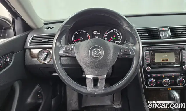 Volkswagen Passat 2015 1.8 автомат (гидро), миниатюра 12