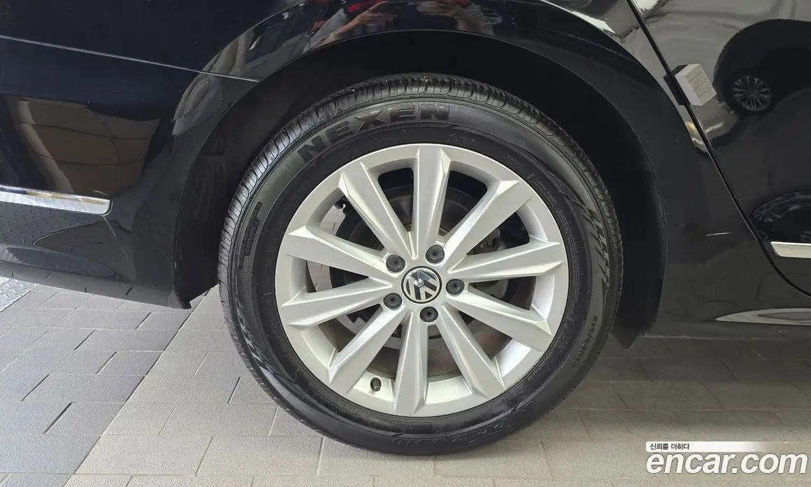 Volkswagen Passat 2015 1.8 автомат (гидро), фото 5 Volkswagen Passat 2015 1.8 автомат (гидро), фото 5