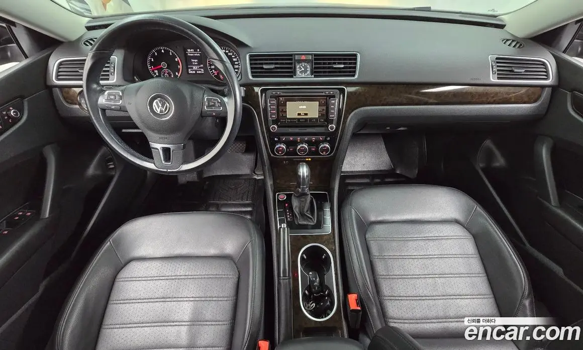 Volkswagen Passat 2015 1.8 автомат (гидро), фото 7 Volkswagen Passat 2015 1.8 автомат (гидро), фото 7