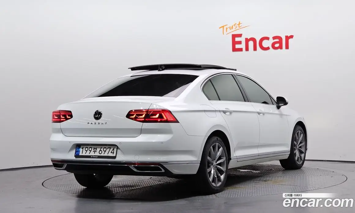 Volkswagen Passat 2022 2.0 автомат (гидро), фото 2 Volkswagen Passat 2022 2.0 автомат (гидро), фото 2