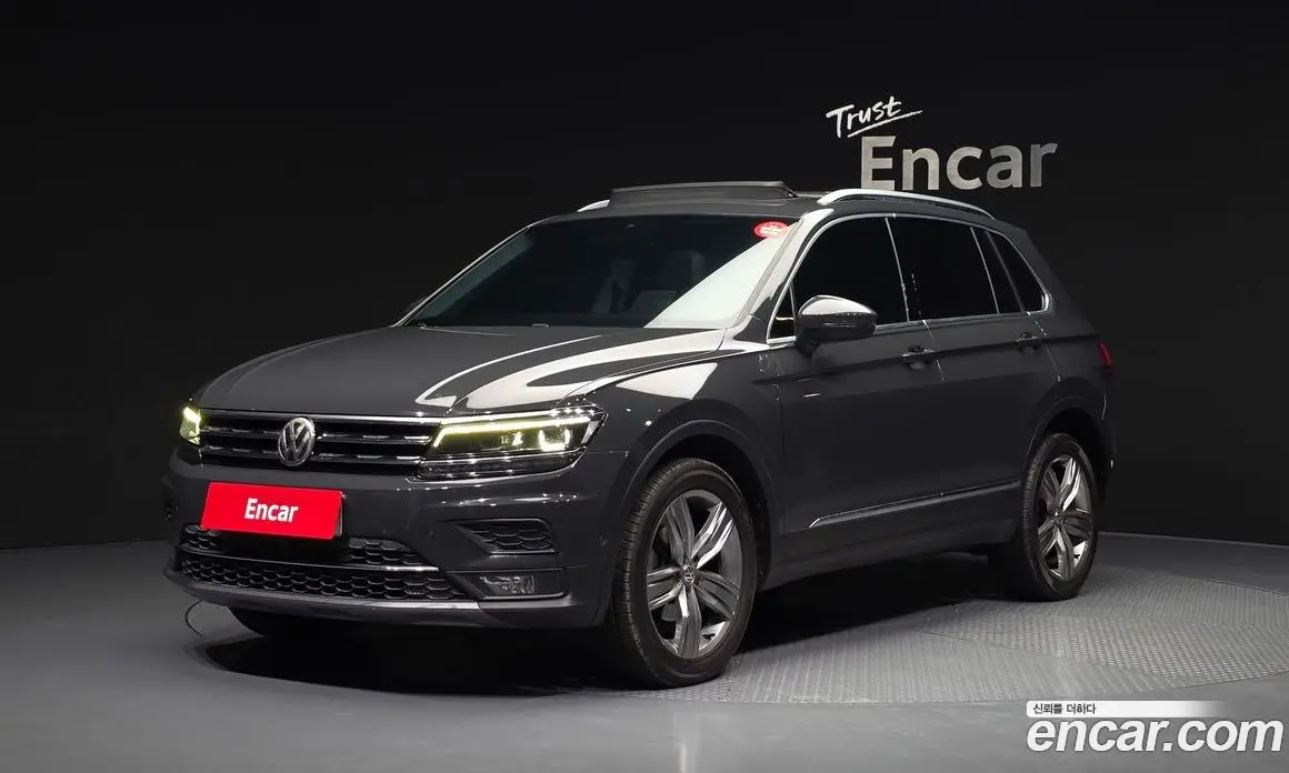 Volkswagen Tiguan 2018 2.0 автомат (гидро), фото 1 Volkswagen Tiguan 2018 2.0 автомат (гидро), фото 1