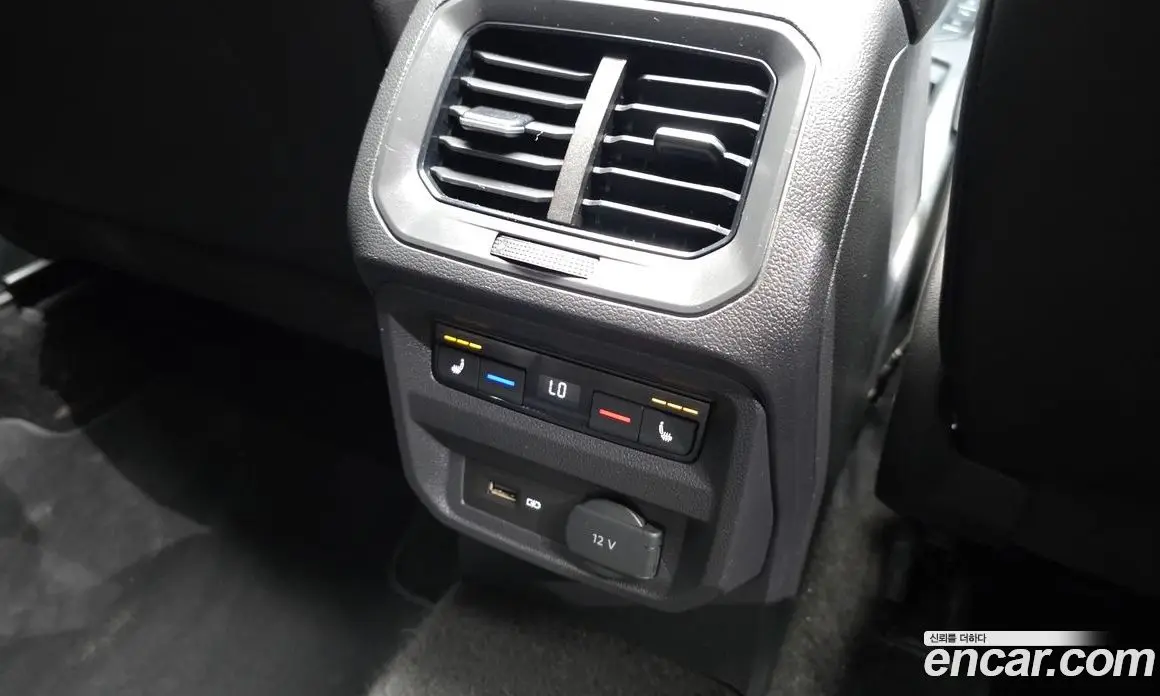 Volkswagen Tiguan 2018 2.0 автомат (гидро), фото 19 Volkswagen Tiguan 2018 2.0 автомат (гидро), фото 19