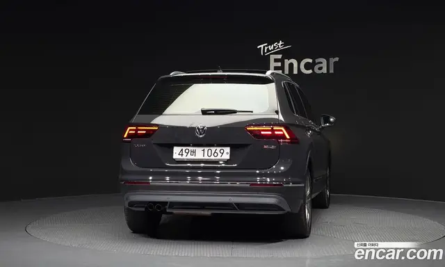 Volkswagen Tiguan 2018 2.0 автомат (гидро), миниатюра 4 Volkswagen Tiguan 2018 2.0 автомат (гидро), миниатюра 4