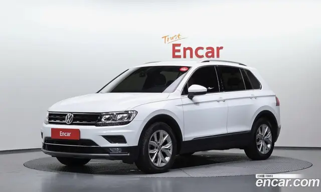 Volkswagen Tiguan 2020 2.0 автомат (гидро), миниатюра 1 Volkswagen Tiguan 2020 2.0 автомат (гидро), миниатюра 1