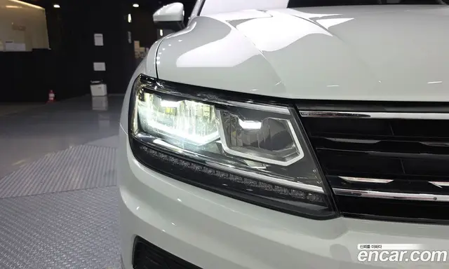 Volkswagen Tiguan 2020 2.0 автомат (гидро), миниатюра 8 Volkswagen Tiguan 2020 2.0 автомат (гидро), миниатюра 8