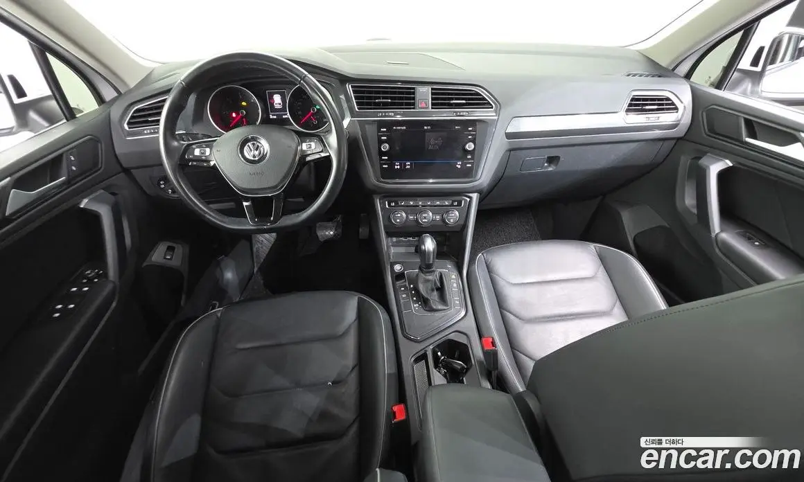 Volkswagen Tiguan 2020 2.0 автомат (гидро), фото 10 Volkswagen Tiguan 2020 2.0 автомат (гидро), фото 10