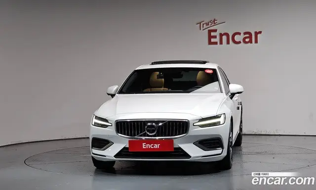 Volvo S60 2021 2.0 автомат (гидро), миниатюра 3 Volvo S60 2021 2.0 автомат (гидро), миниатюра 3