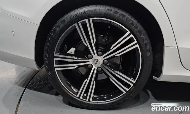 Volvo S60 2021 2.0 автомат (гидро), миниатюра 7 Volvo S60 2021 2.0 автомат (гидро), миниатюра 7