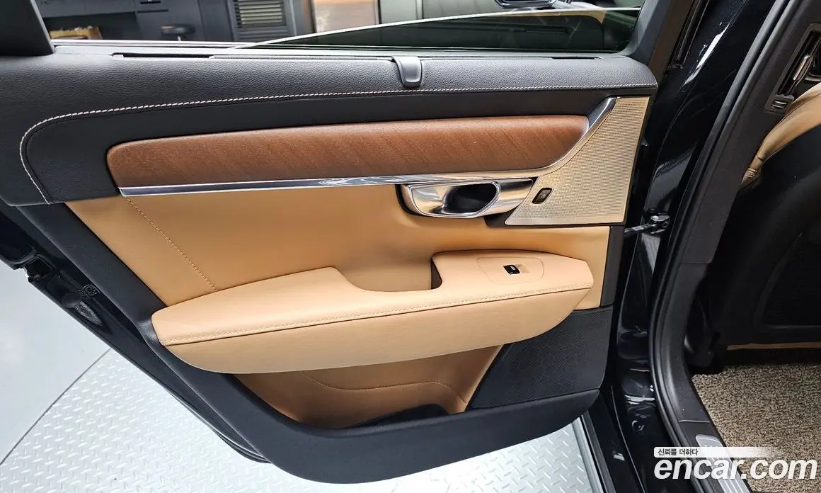 Volvo S90 2019 2.0 автомат (гидро), фото 15 Volvo S90 2019 2.0 автомат (гидро), фото 15