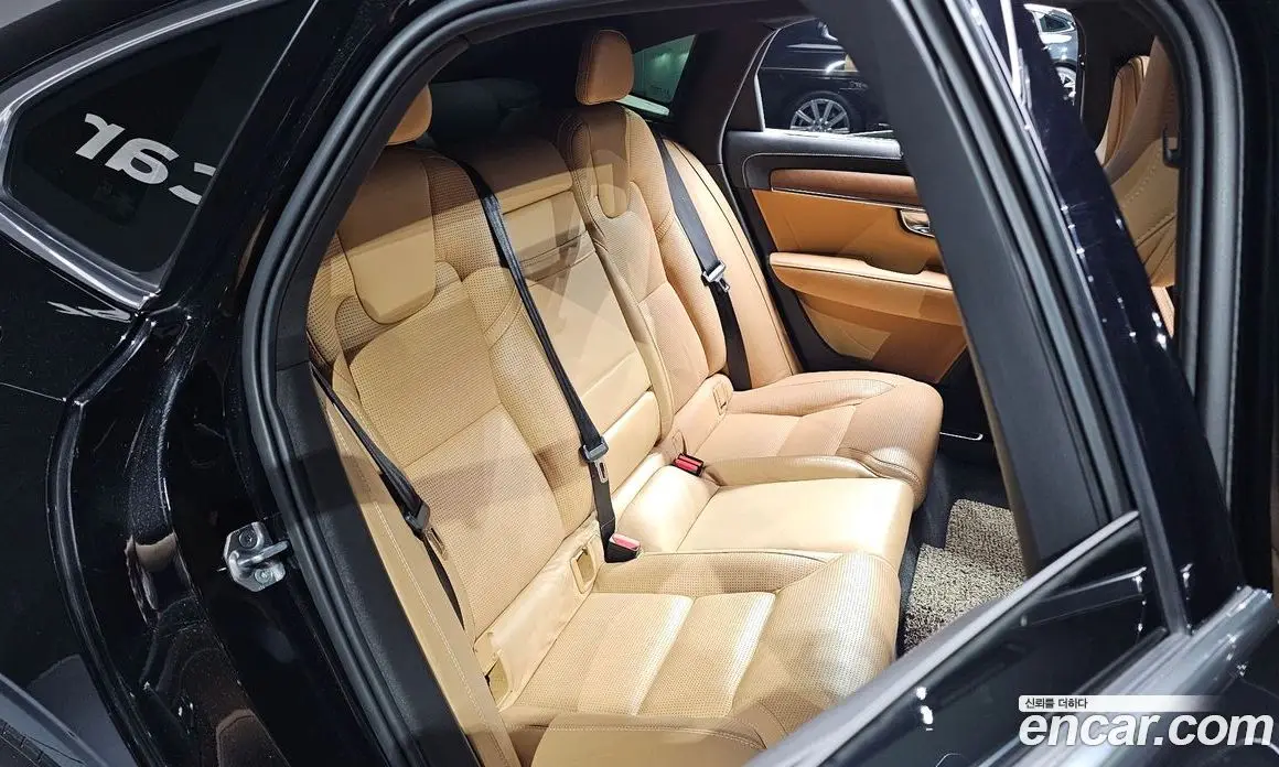 Volvo S90 2019 2.0 автомат (гидро), фото 17 Volvo S90 2019 2.0 автомат (гидро), фото 17