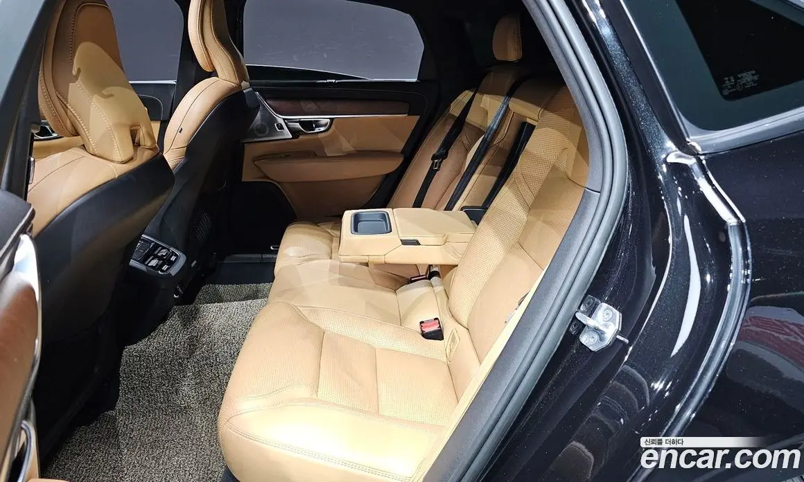 Volvo S90 2019 2.0 автомат (гидро), фото 18 Volvo S90 2019 2.0 автомат (гидро), фото 18