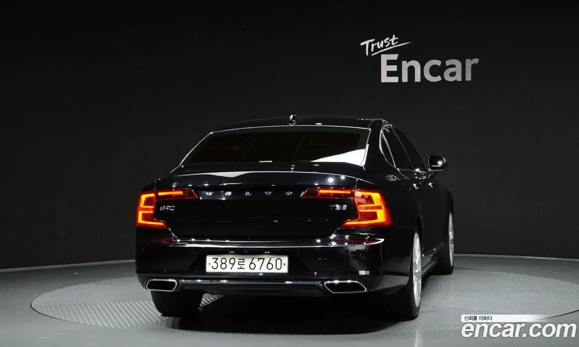 Volvo S90 2019 2.0 автомат (гидро), фото 4 Volvo S90 2019 2.0 автомат (гидро), фото 4