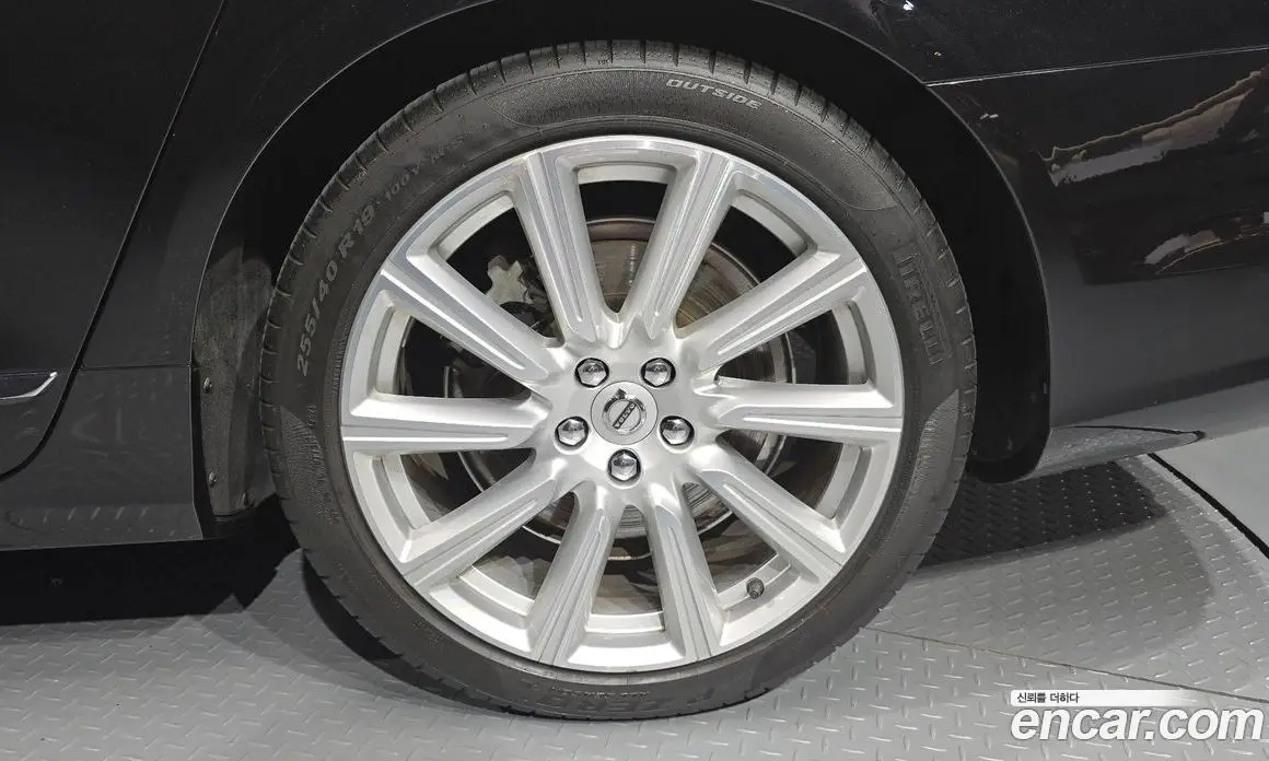 Volvo S90 2019 2.0 автомат (гидро), фото 7 Volvo S90 2019 2.0 автомат (гидро), фото 7