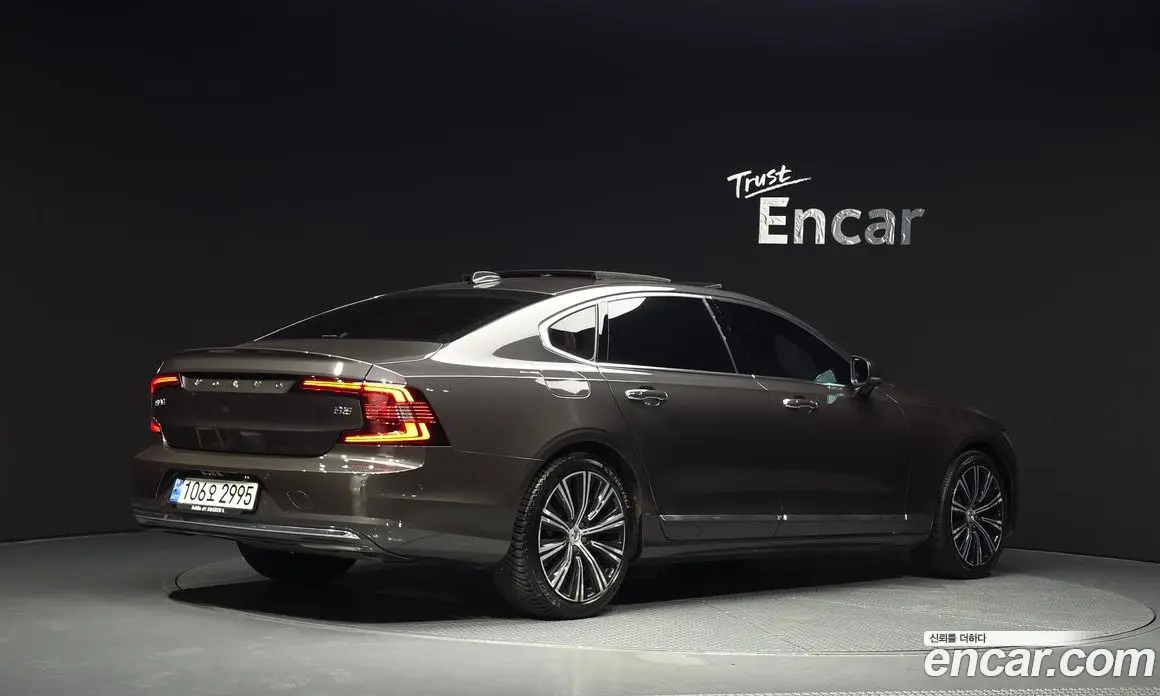 Volvo S90 2021 2.0 автомат (гидро), фото 2 Volvo S90 2021 2.0 автомат (гидро), фото 2