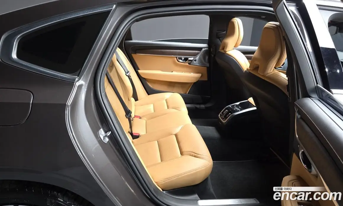 Volvo S90 2021 2.0 автомат (гидро), фото 11 Volvo S90 2021 2.0 автомат (гидро), фото 11