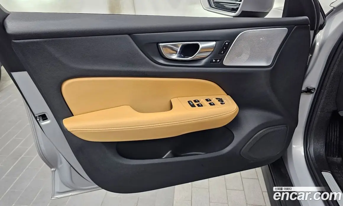 Volvo V60 2024 2.0 автомат (гидро), фото 14 Volvo V60 2024 2.0 автомат (гидро), фото 14