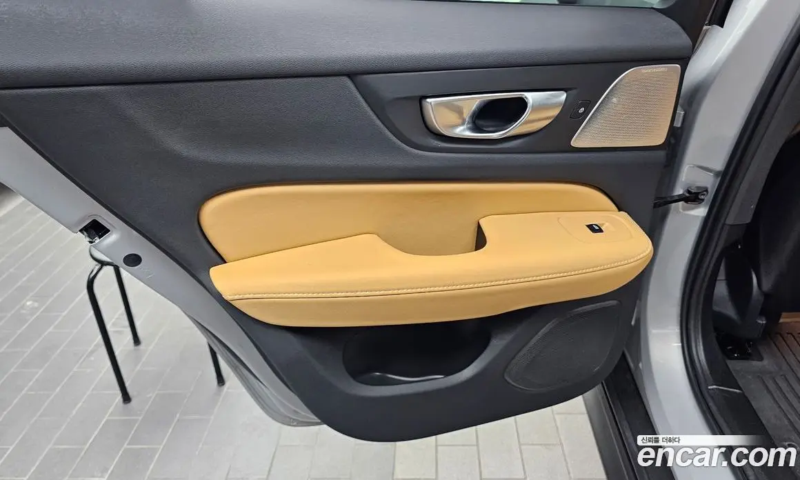 Volvo V60 2024 2.0 автомат (гидро), фото 15 Volvo V60 2024 2.0 автомат (гидро), фото 15