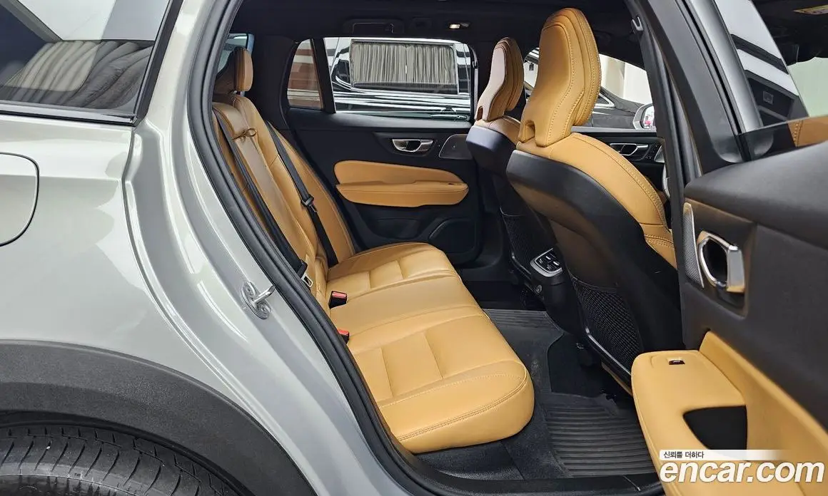 Volvo V60 2024 2.0 автомат (гидро), фото 18 Volvo V60 2024 2.0 автомат (гидро), фото 18