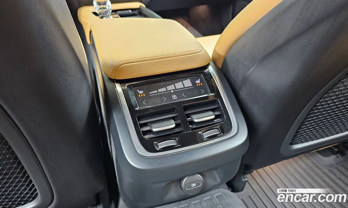 Volvo V60 2024 2.0 автомат (гидро), фото 25 Volvo V60 2024 2.0 автомат (гидро), фото 25