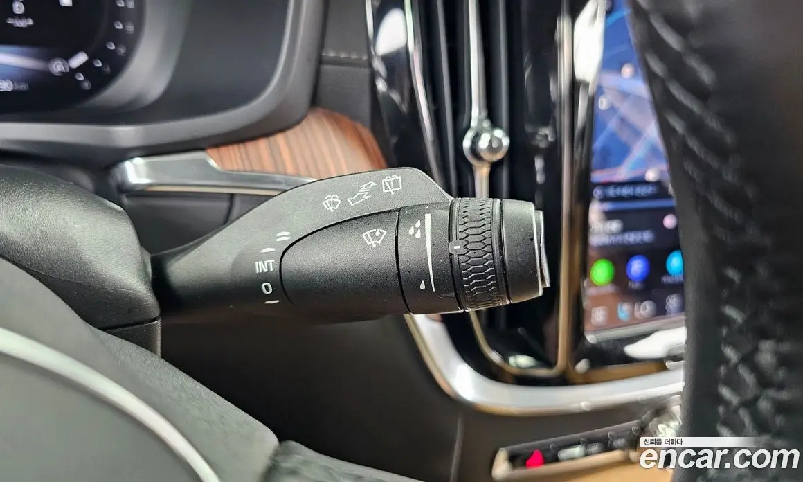 Volvo V60 2024 2.0 автомат (гидро), фото 27 Volvo V60 2024 2.0 автомат (гидро), фото 27