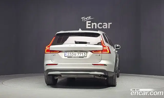 Volvo V60 2024 2.0 автомат (гидро), миниатюра 4 Volvo V60 2024 2.0 автомат (гидро), миниатюра 4