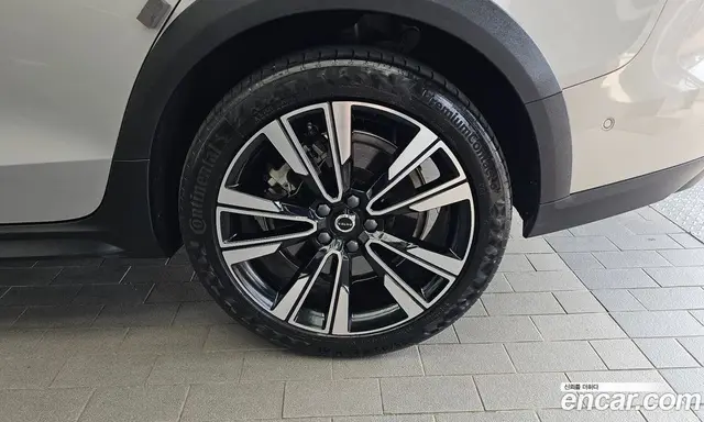 Volvo V60 2024 2.0 автомат (гидро), миниатюра 7 Volvo V60 2024 2.0 автомат (гидро), миниатюра 7