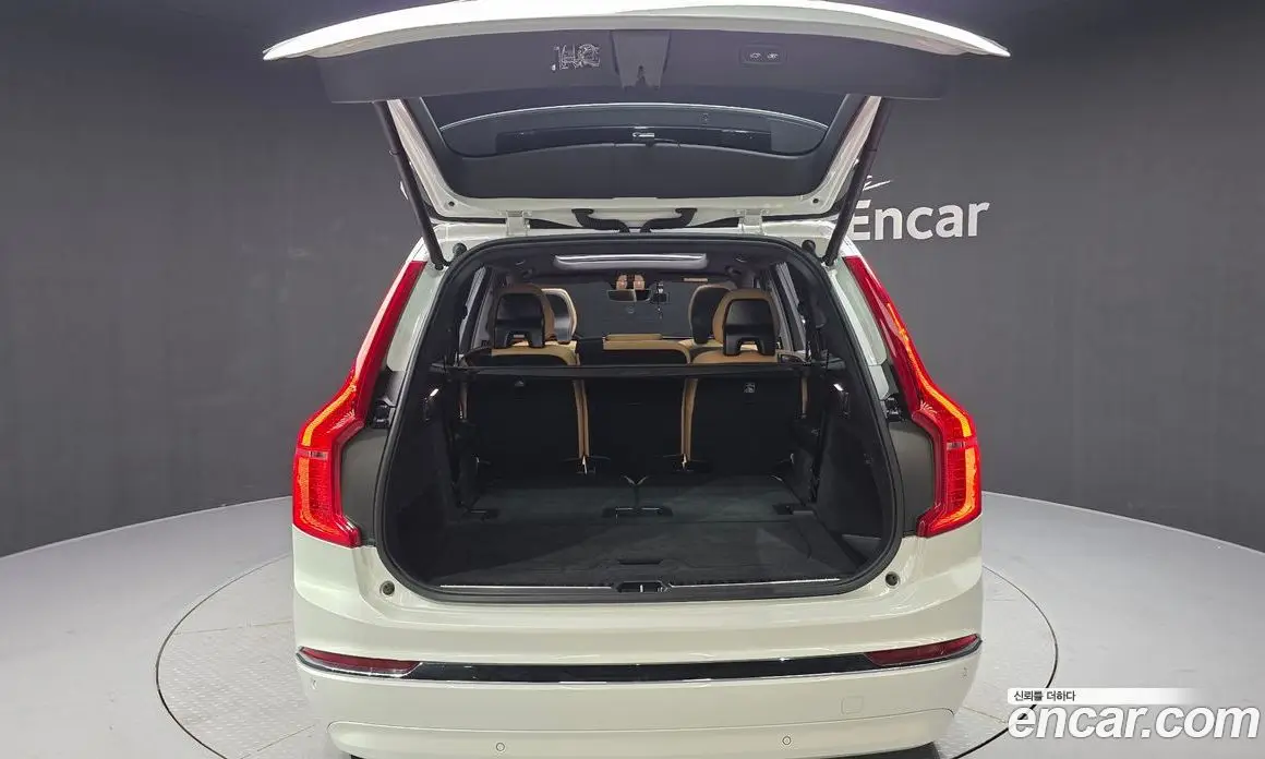 Volvo XC90 2025 2.0 автомат (гидро), фото 33 Volvo XC90 2025 2.0 автомат (гидро), фото 33