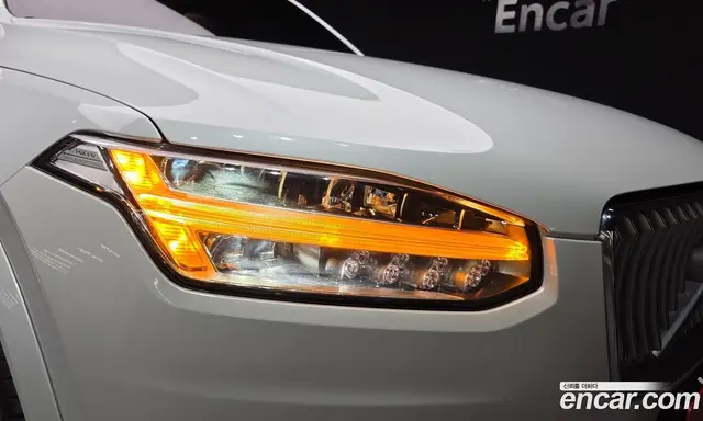 Volvo XC90 2025 2.0 автомат (гидро), миниатюра 8 Volvo XC90 2025 2.0 автомат (гидро), миниатюра 8