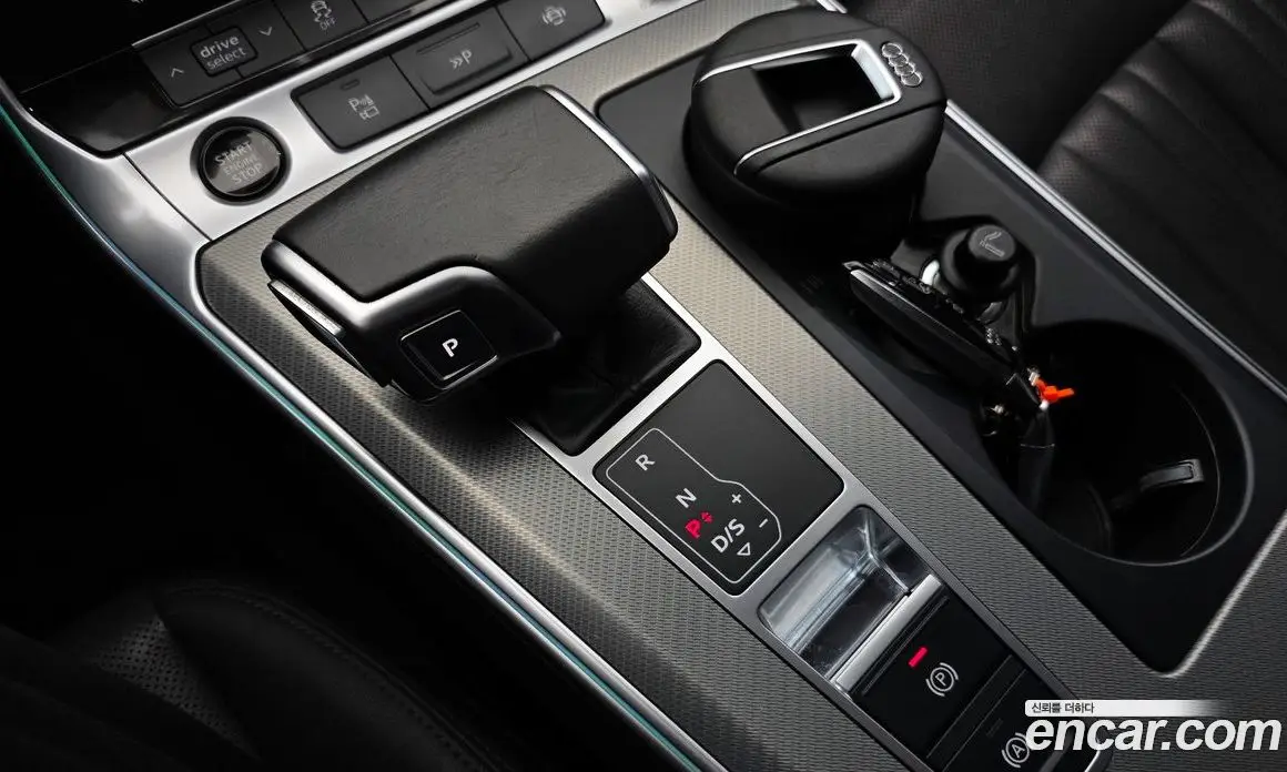 Audi A6 2021 2.0 автомат (гидро), фото 12