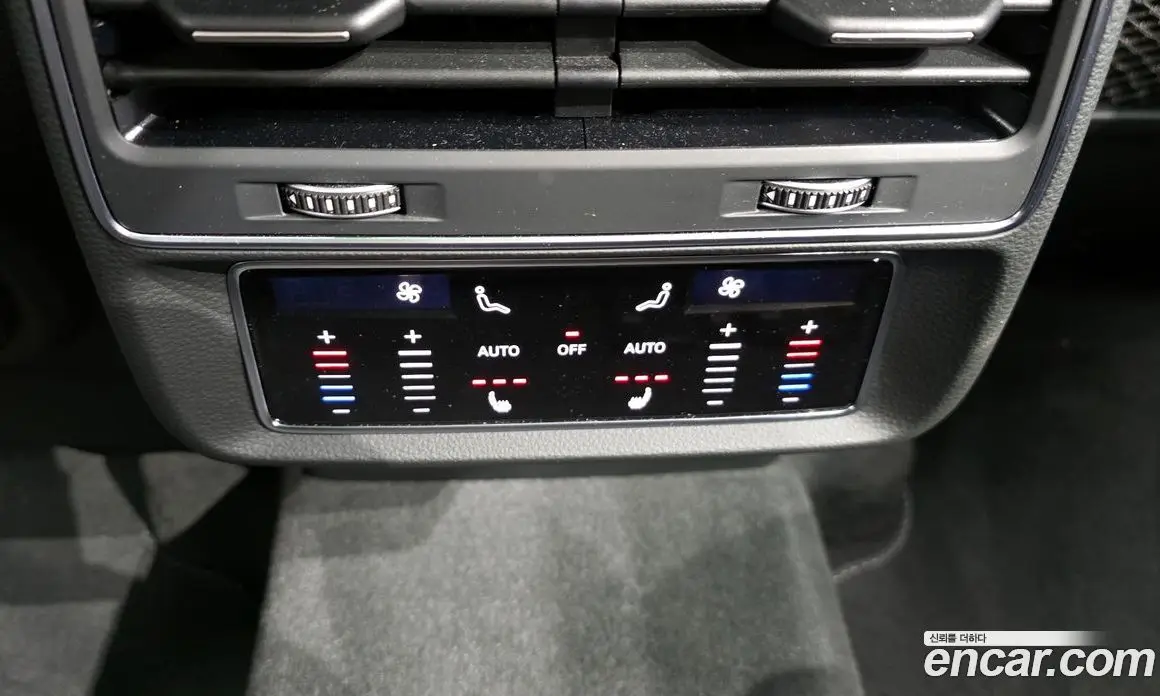 Audi Q8 2022 3.0 автомат (гидро), фото 19