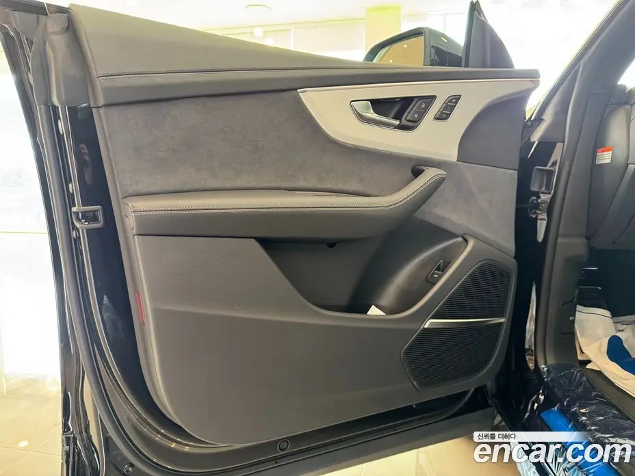 Audi Q8 2026 3.0 автомат (гидро), фото 18 Audi Q8 2026 3.0 автомат (гидро), фото 18