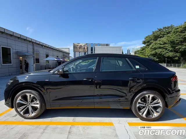 Audi Q8 2026 3.0 автомат (гидро), миниатюра 3 Audi Q8 2026 3.0 автомат (гидро), миниатюра 3