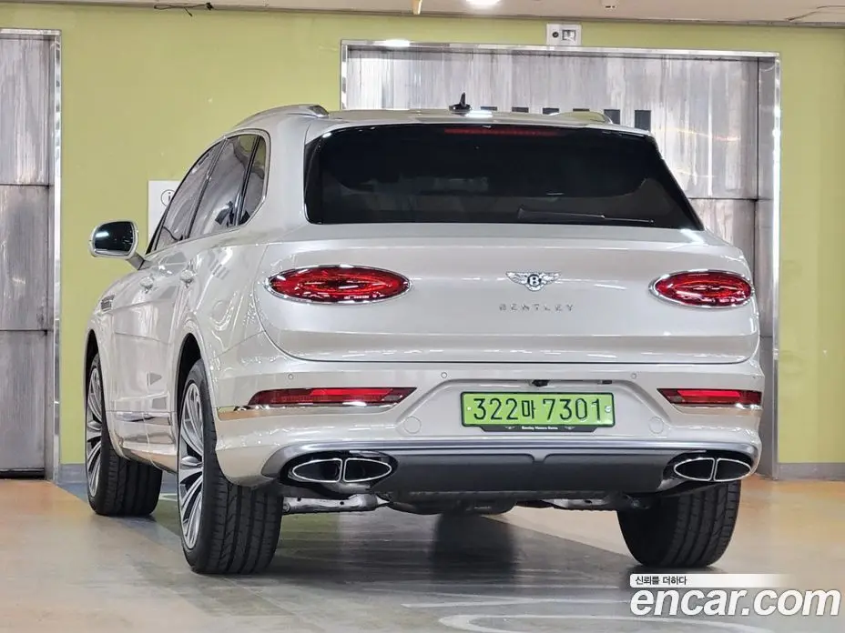 Bentley Bentayga 2026 4.0 автомат (гидро), фото 5 Bentley Bentayga 2026 4.0 автомат (гидро), фото 5