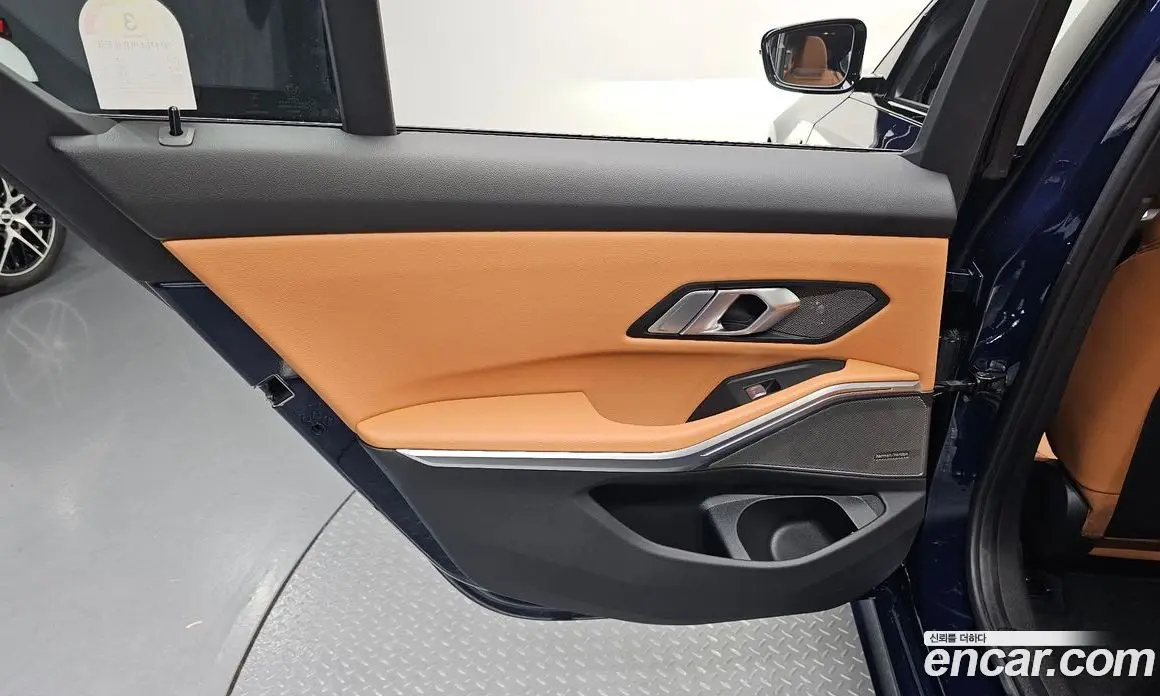BMW 3 серия 2025 2.0 автомат (гидро), фото 14