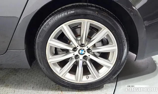 BMW 5 серия 2018 2.0 автомат (гидро), миниатюра 7 BMW 5 серия 2018 2.0 автомат (гидро), миниатюра 7