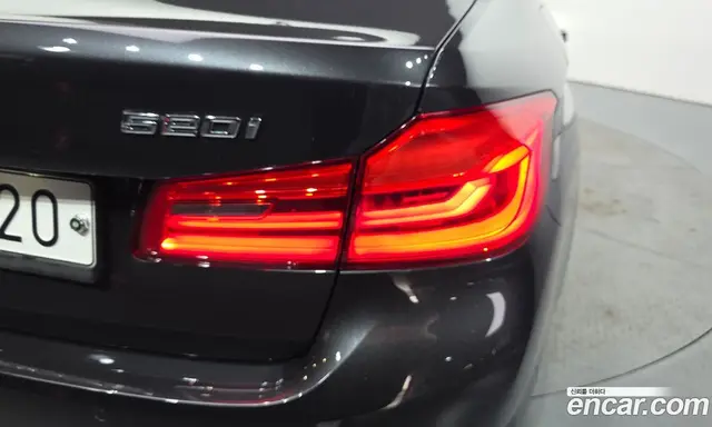 BMW 5 серия 2018 2.0 автомат (гидро), миниатюра 9 BMW 5 серия 2018 2.0 автомат (гидро), миниатюра 9