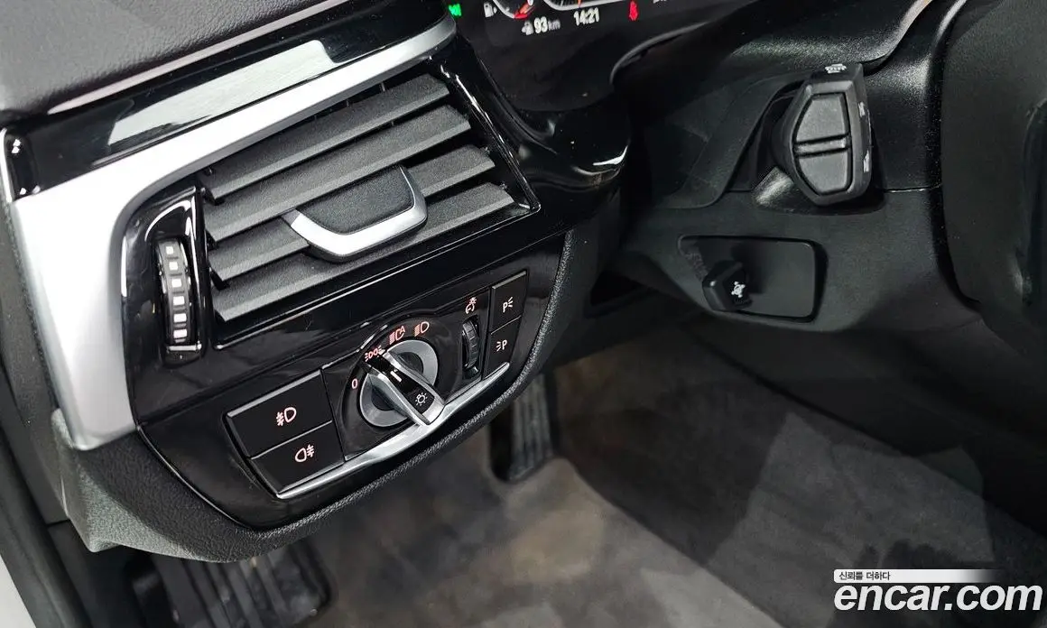 BMW 5 серия 2020 2.0 автомат (гидро), фото 33