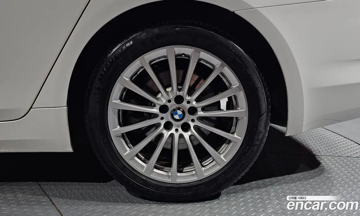 BMW 5 серия 2020 2.0 автомат (гидро), фото 7