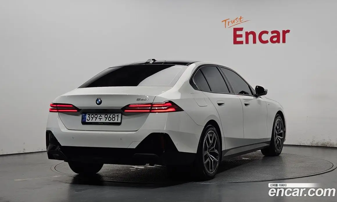 BMW 5 серия 2024 2.0 автомат (гидро), фото 1 BMW 5 серия 2024 2.0 автомат (гидро), фото 1